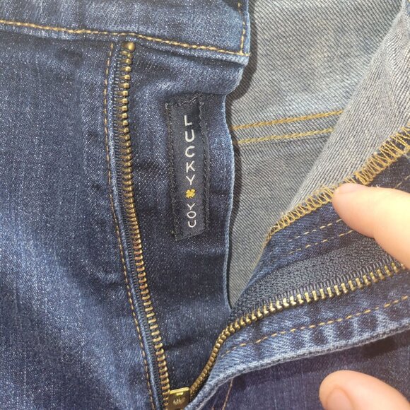 Lucky Brand Mens 181 Relaxed Straight Jeans Size 40X30 Dark Wash Denim - Picture 4 of 10